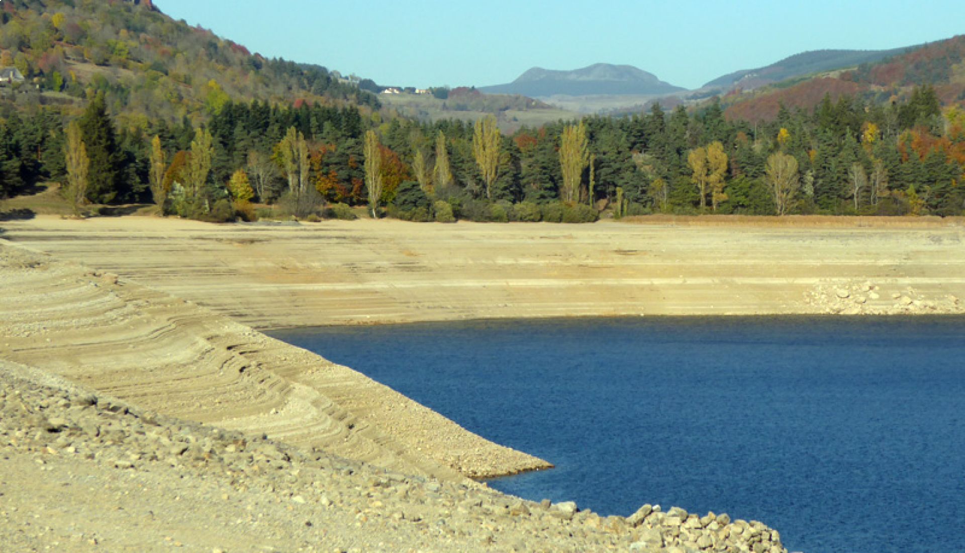 Le Tour du lac d’Issarlès